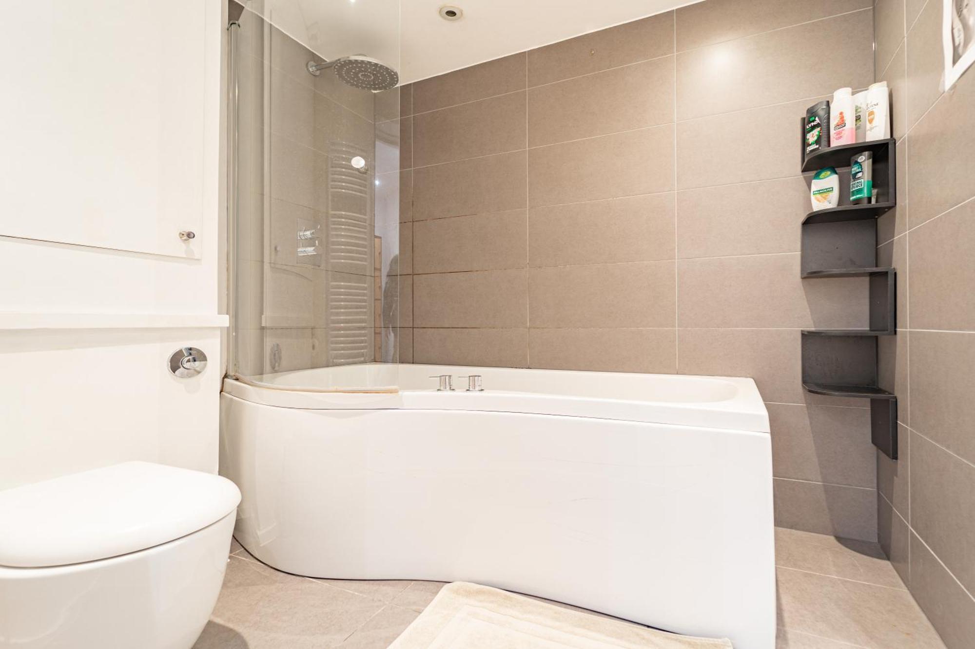 לונדון Modern Flat In Prime Location Near Shoreditch & Brick Lane מראה חיצוני תמונה