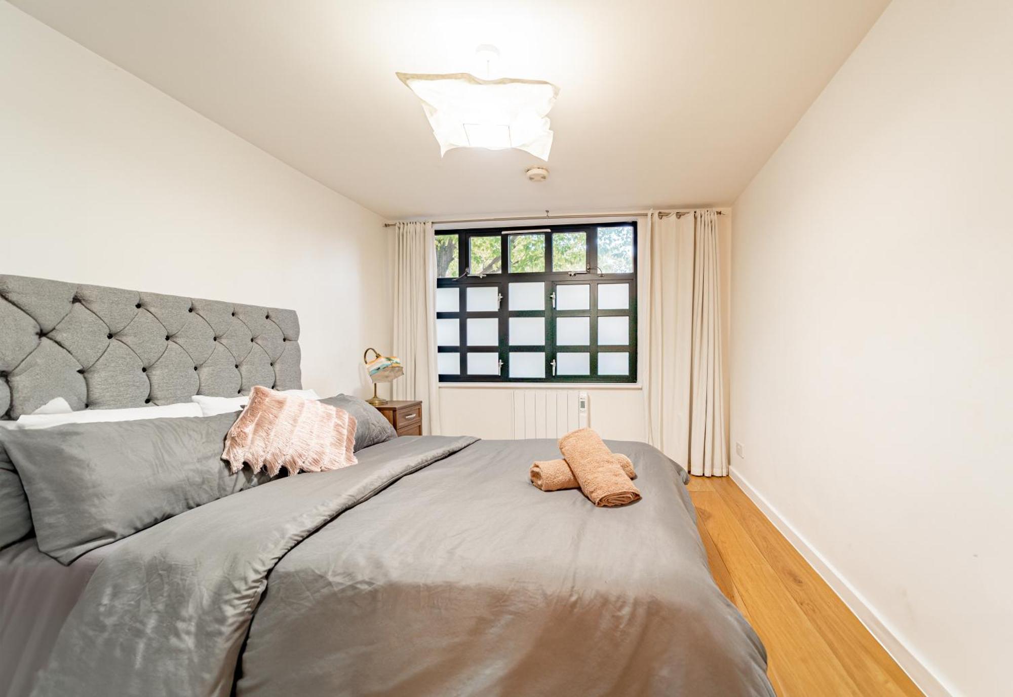 לונדון Modern Flat In Prime Location Near Shoreditch & Brick Lane מראה חיצוני תמונה